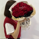 𝑌𝑖𝑙𝑖𝑛𝑔 花艺🌻☞水沟谷☜