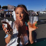 朋友圈包装亚洲白富美●三方简版